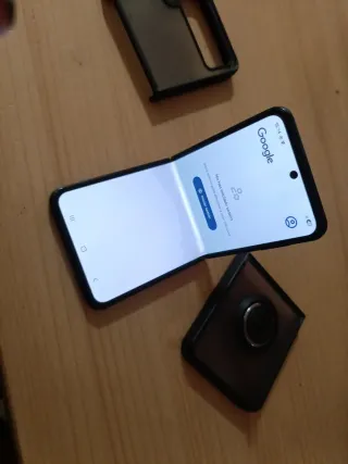 Samsung Z Flip3 con custodia