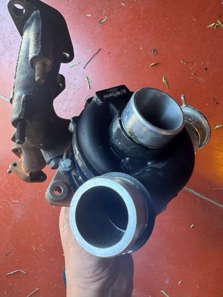 Turbo Híbrido HP Turbo 2262 + Colectores