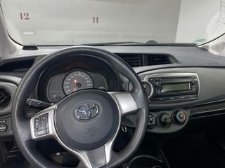 Toyota Yaris 2012