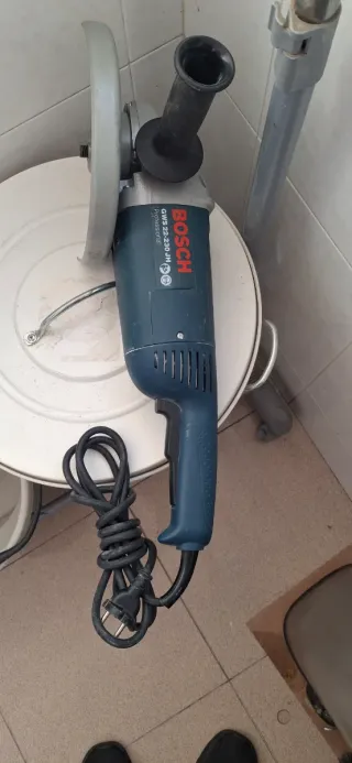 Pulidora Bosch GWS 22-230 J