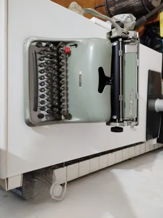 Máquina Escribir Lexicón 80 Hispano Olivetti