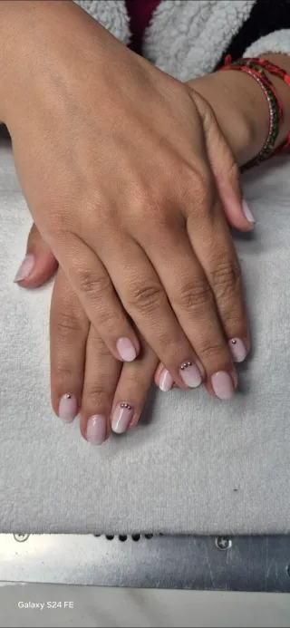 Servicio Uñas Semipermanente a Domicilio