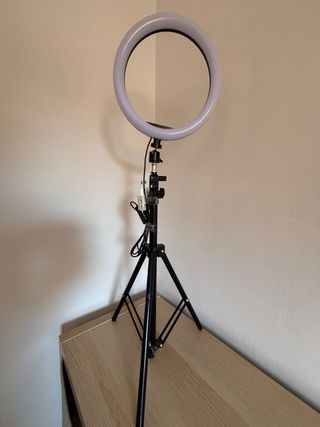 Trípode con Aro de Luz LED
