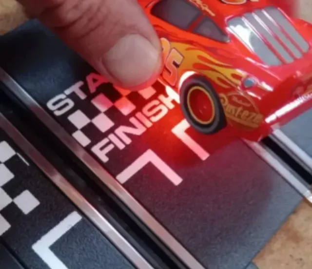 CARRERA GO CARS CON LUCI