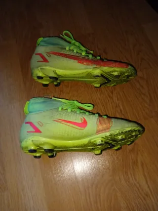 Botas de fútbol Nike Mercurial T33