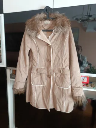 Chaquetón ligero y abrigado beige/marrón