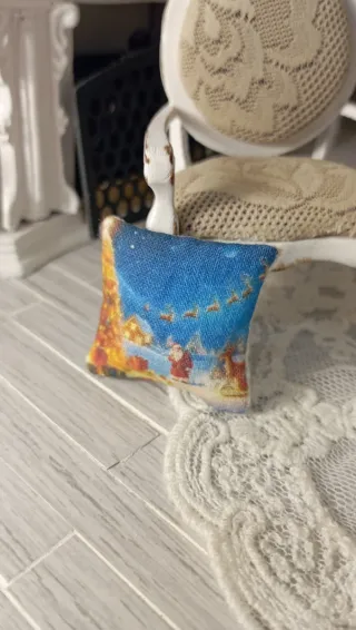 Cuscino Natale miniatura Dollhouse 1:12