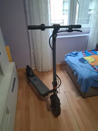 Patinete Eléctrico Negro