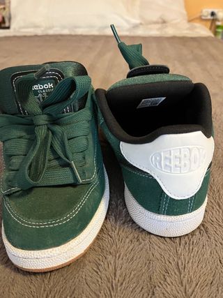 Zapatillas Reebok Verdes y Blancas