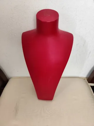 Expositor para collares particular o tienda.