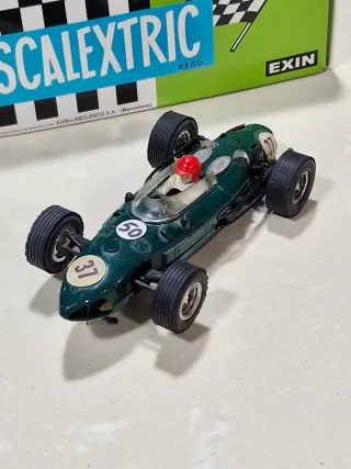 Scalextric ferrari V6