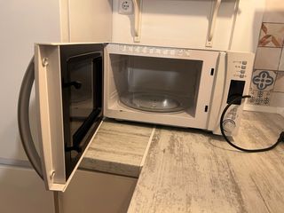 Microondas Candy Blanco CMXG22D