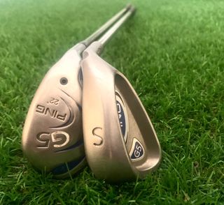 PING G5 Híbrido y Sand Wedge palos golf clubs