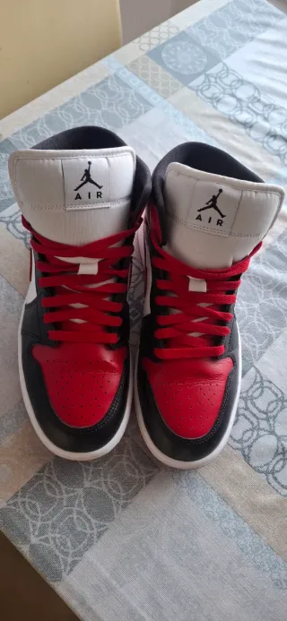 Jordan 1 Retro High OG Chicago