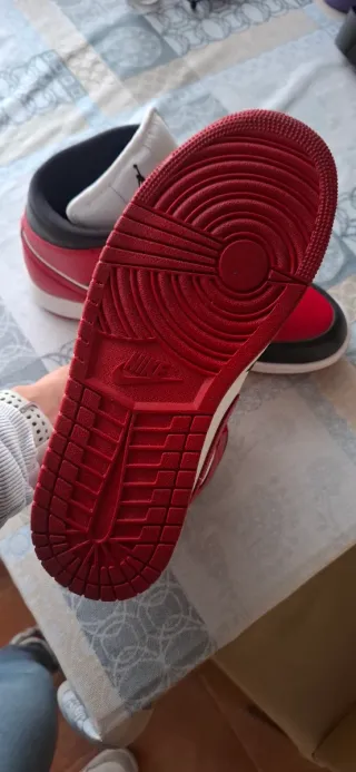 Jordan 1 Retro High OG Chicago