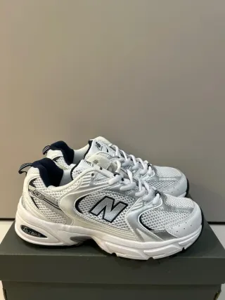 New Balance 530 Blanco Plata Marino Talla 42.5