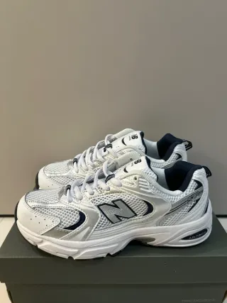 New Balance 530 Blanco Plata Marino Talla 42.5