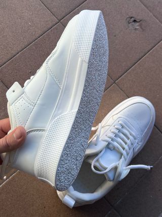 Zapatillas blancas