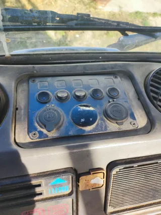 Nissan L35.08 Basculante Volquete