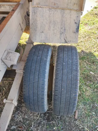 Nissan L35.08 Basculante Volquete