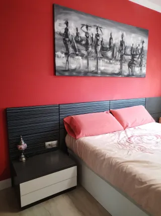 Cabecero y mesitas de matrimonio madera