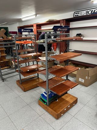 Mobiliario Tienda Islas Expositoras Madera