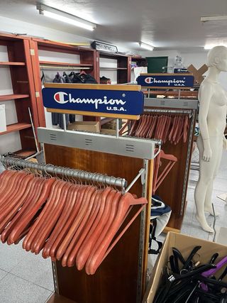 Mobiliario Tienda Islas Expositoras Madera