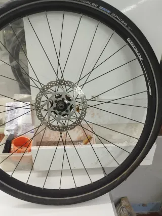 Rueda 700x35 con Disco de Freno