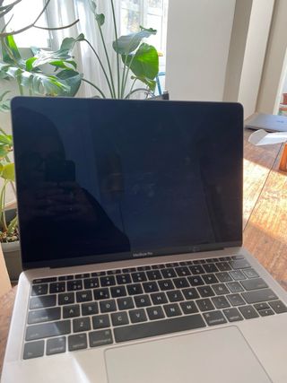MacBook Pro 13 2017 Plata Pantalla Rota