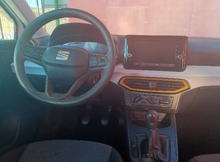 SEAT Ibiza 2023 POCOS KMS AÑO 2023