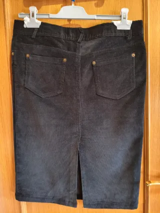 Falda Zara pana negra