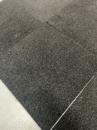 15 Losetas de moqueta con base plastificada