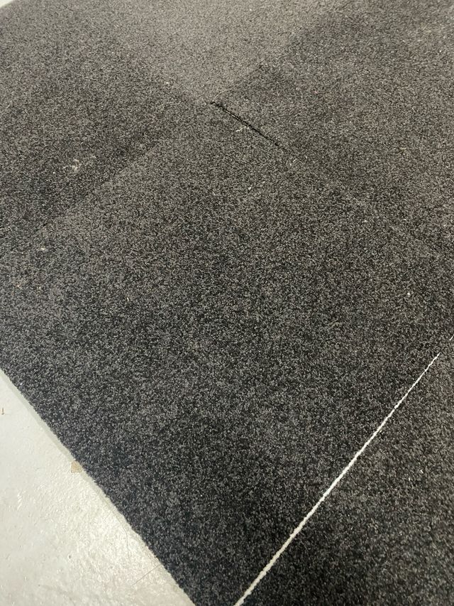 15 Losetas de moqueta con base plastificada