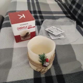 Candela LED Kasanova in cera effetto fiamma