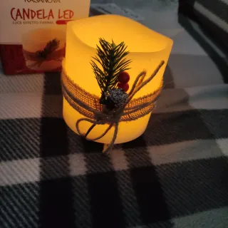 Candela LED Kasanova in cera effetto fiamma