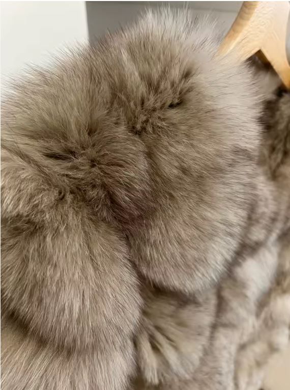 Abrigo de piel natural beige/gris