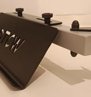 Soporte articulado para simulador o cockpit