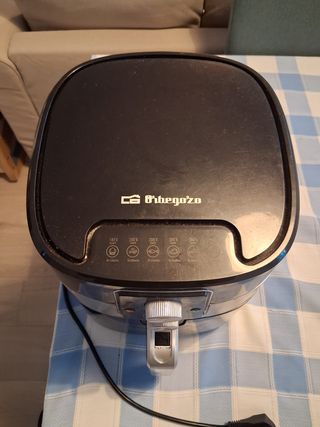 Freidora de aire negra