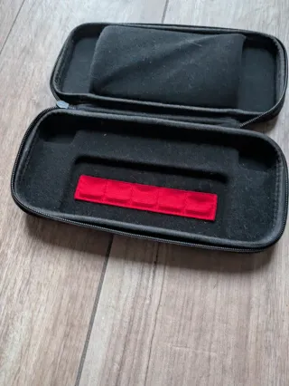 Custodia rigida Switch Super Mario Rossa