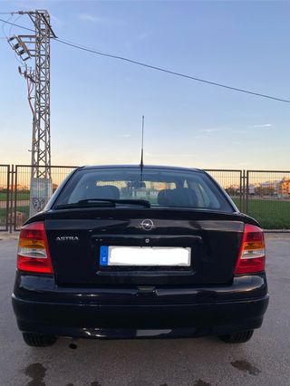 Opel Astra 1.6 Coupe