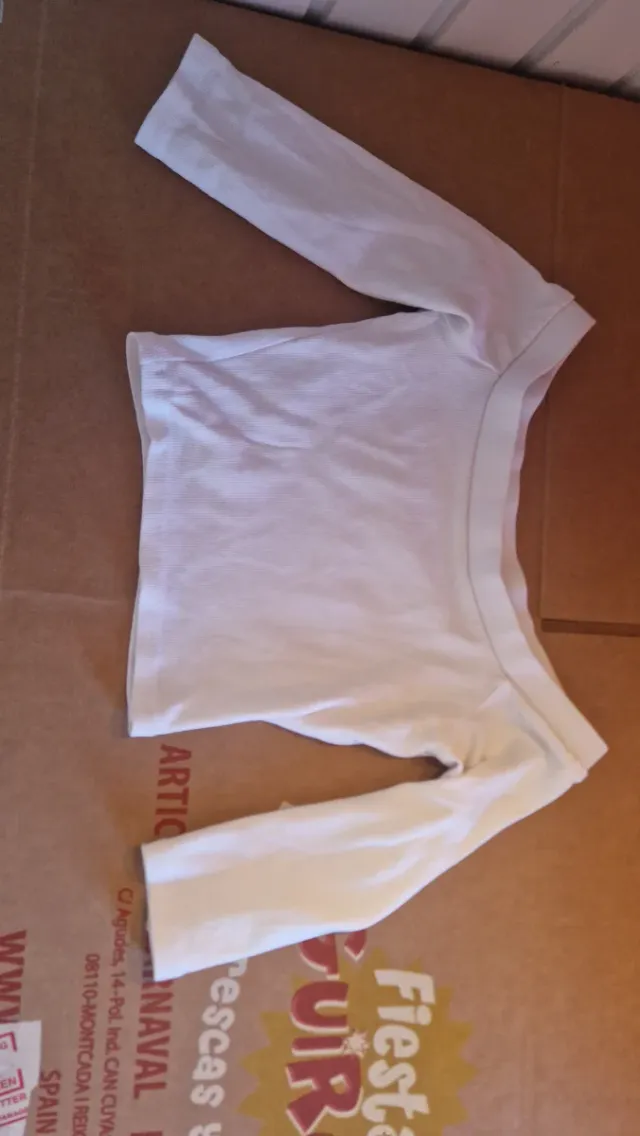 Pack de 14 camisetas y tops