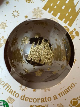 Sfera natalizia in vetro soffiato dorata