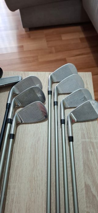 Set Palos Golf Wilson Mujer - Buen Estado
