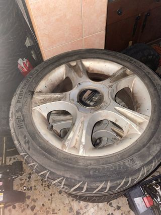 Llantas Seat 195/55 R15 4 llantas con neumáticos