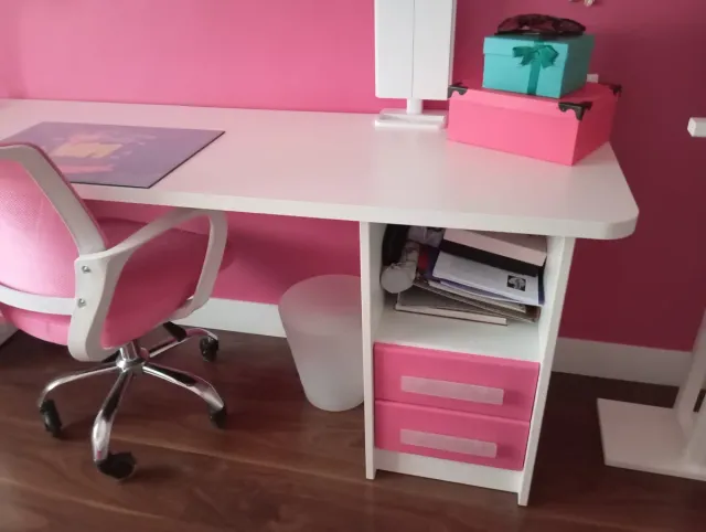 Cama juvenil con cajones y barandilla