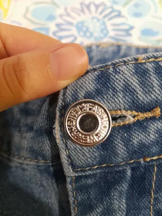 Jeans vita alta taglio dritto L