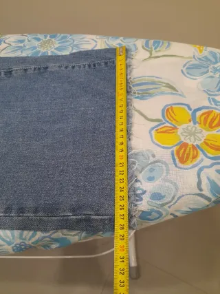 Jeans vita alta taglio dritto L