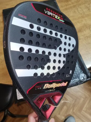 Bullpadel Vertex 04 CMF