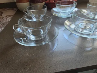 Set di 5 Tazze e Piatti Antichi in Cristallo