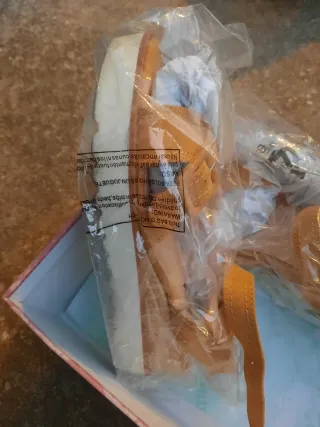 Sandalias Marrones y Naranja